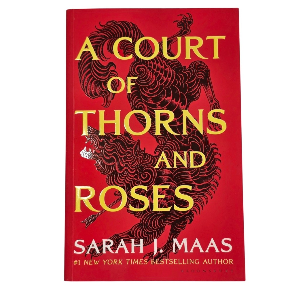 A Court of Thorns and Roses Sarah J Maas ACOTAR Paperback‎ 9781635575569
